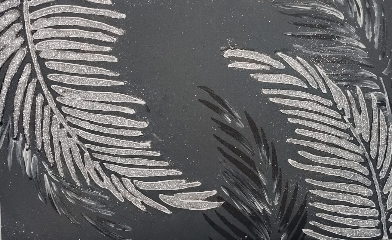 GLOWING WHITE FEATHER