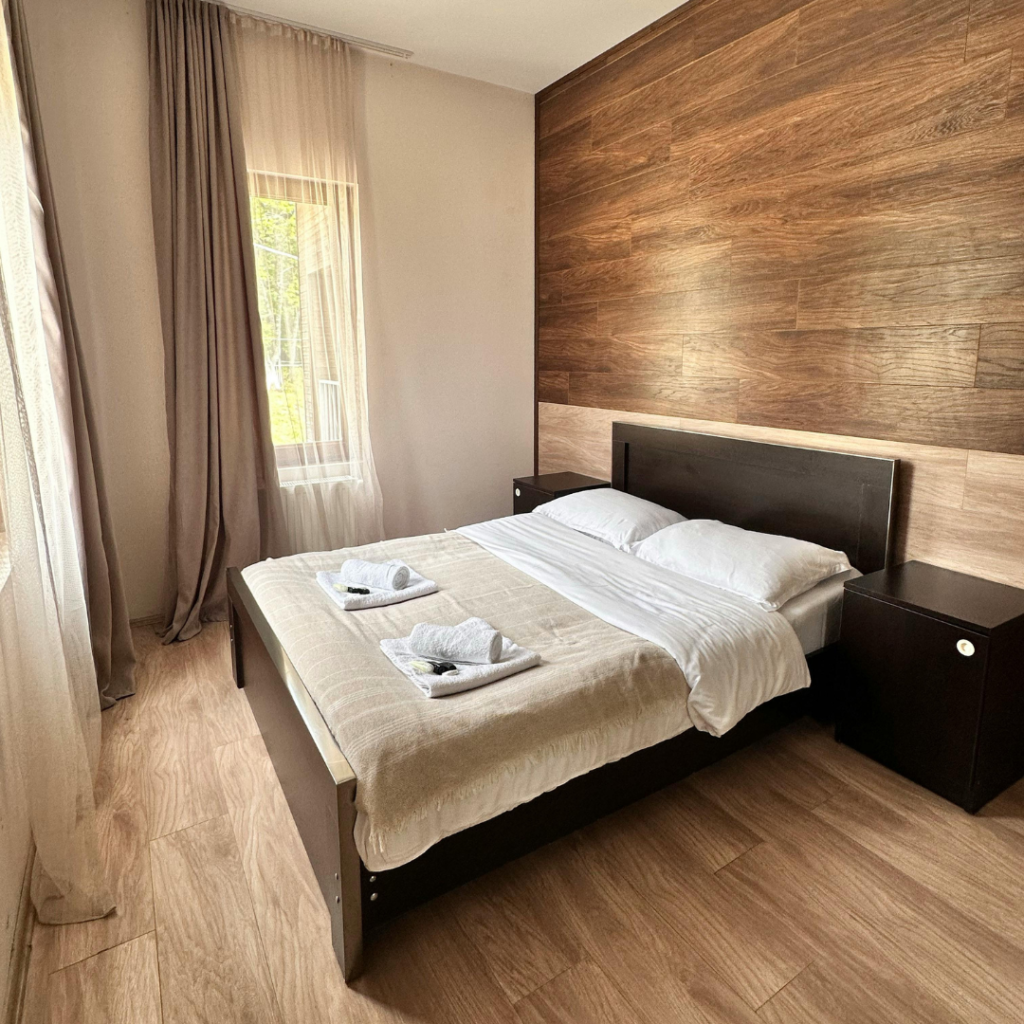 minimalist square photo instagram post (3)